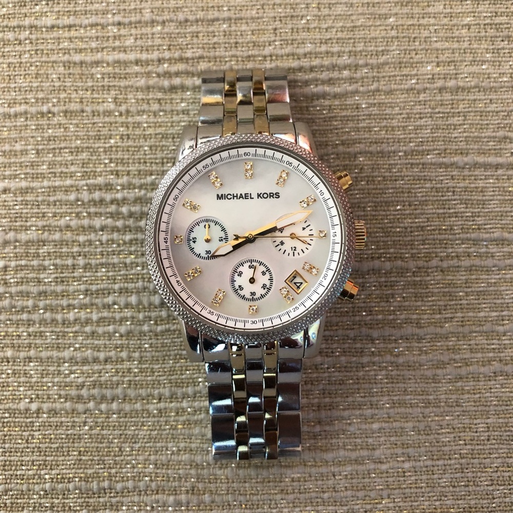 Authentic MICHAEL KORS two tone watch❄️